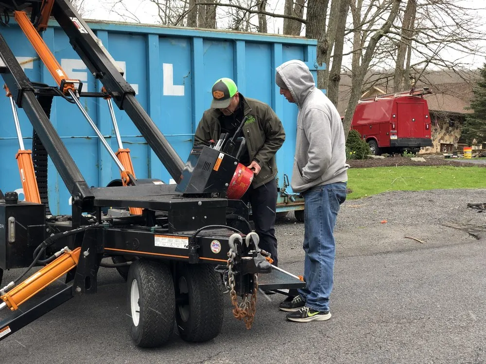 Slide of Green Rhino Roofing and Siding