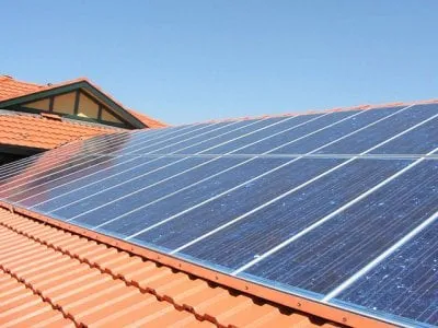 Green Roofing Solutions Logo