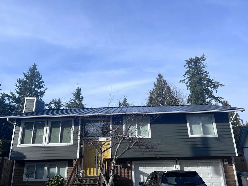 Slide of GreenCity Roofing & Siding