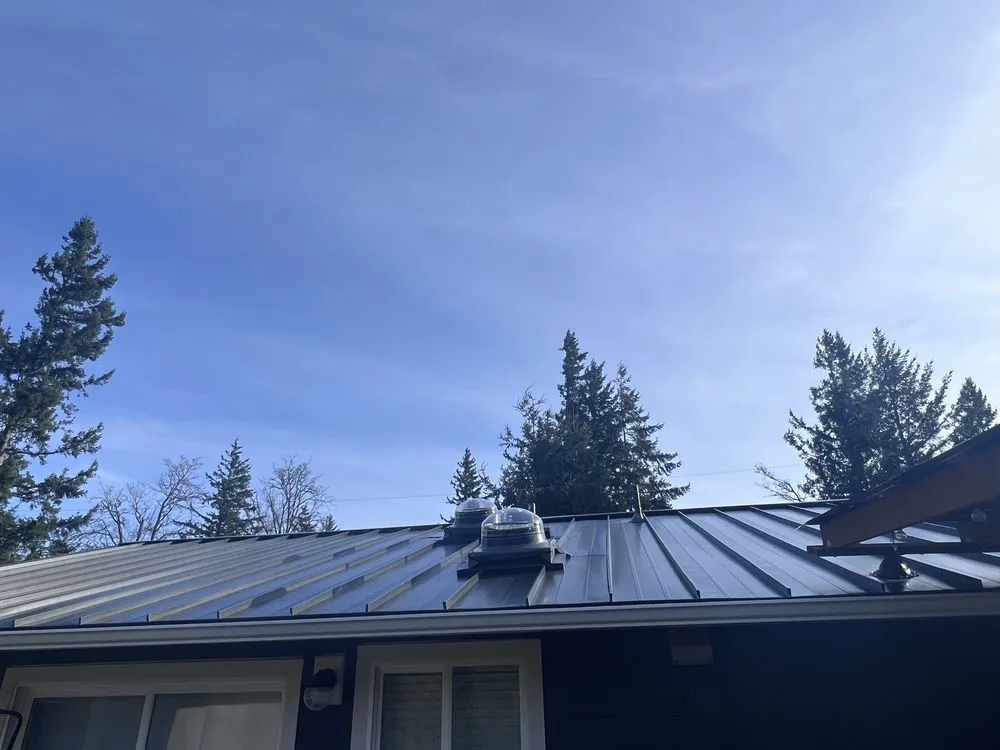 Slide of GreenCity Roofing & Siding