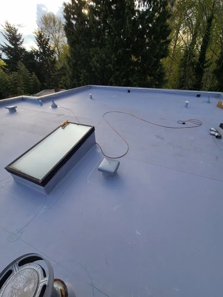 Slide of GreenCity Roofing & Siding