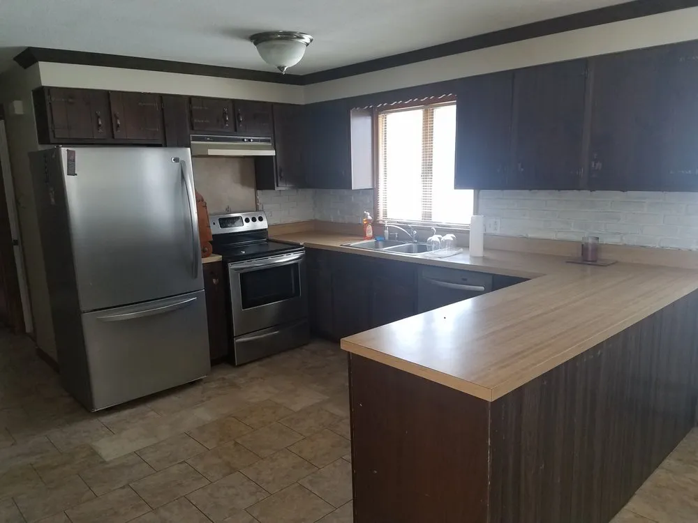 Slide of Greenhill's Home Improvment