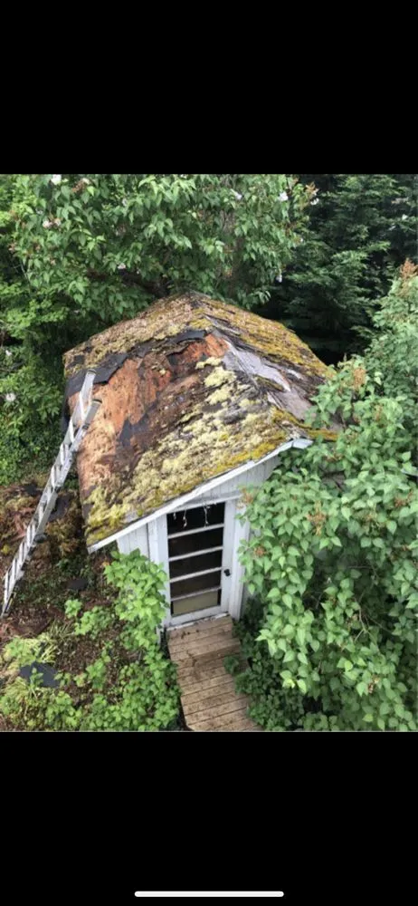 Slide of GreenLeaf Property Services