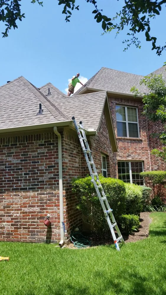Slide of GreenLeaf Roofing