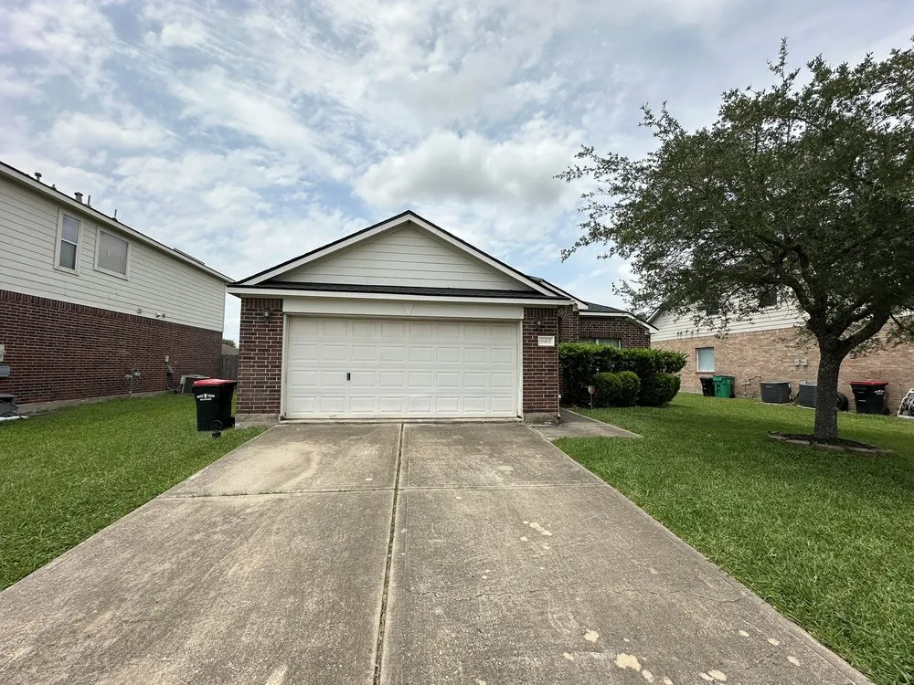 Slide of GreenLight Roofing