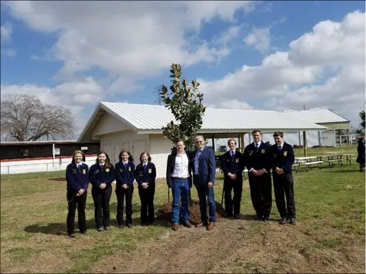 Greenwise Construction & Roofing Logo