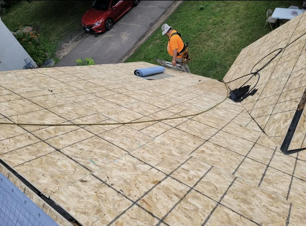 Slide of Greey Construction