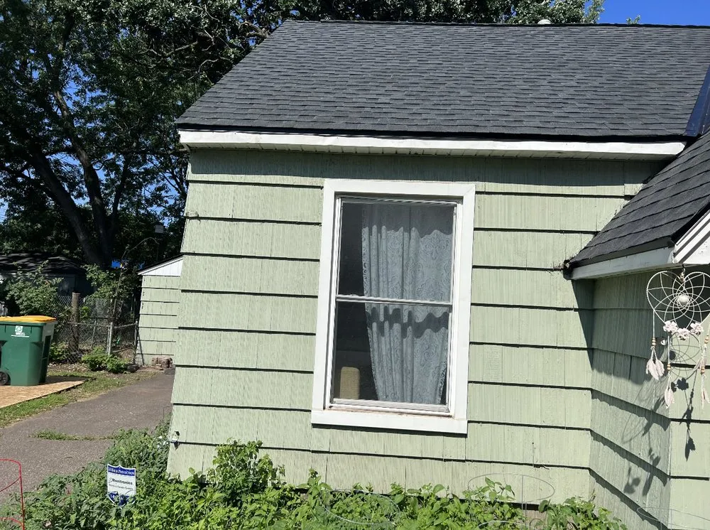 Slide of Greey Construction