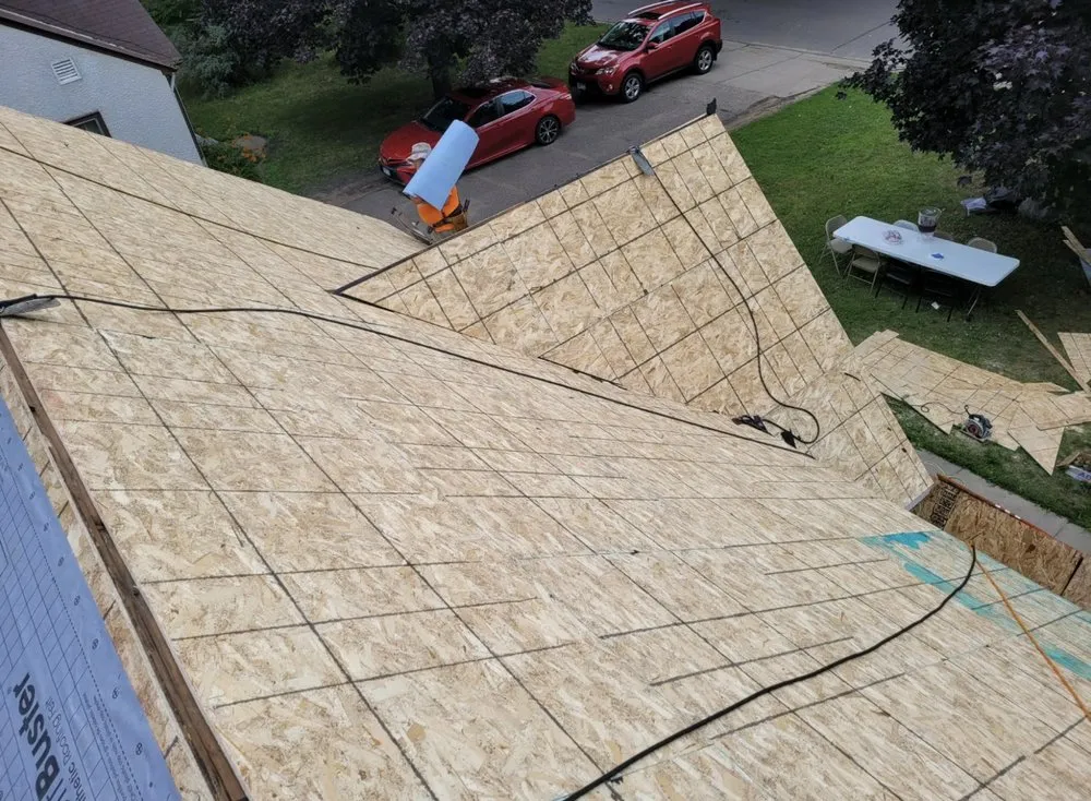 Slide of Greey Construction