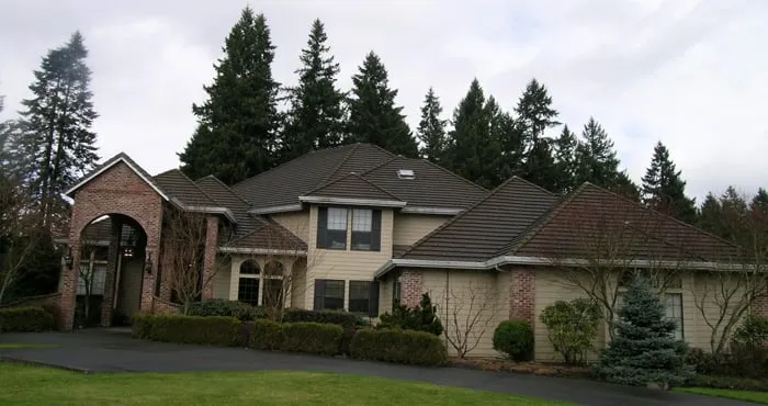 Slide of Gregg Roofing