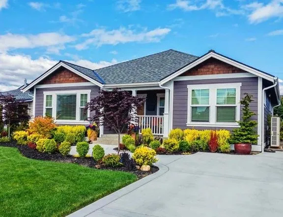 Slide of Gregg Roofing