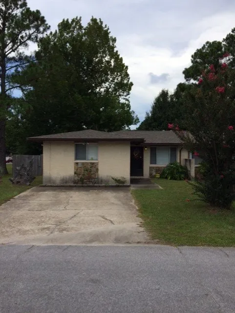 Slide of Greg's Roofing Of Bay County