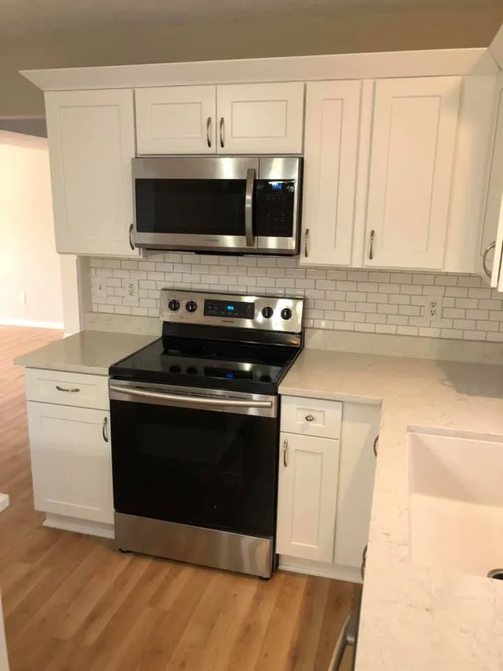 Slide of Grey Custom Construction