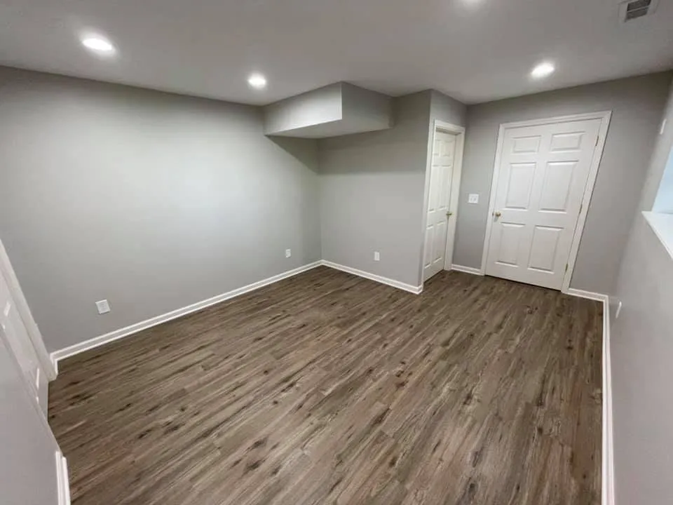 Slide of Grey Custom Construction