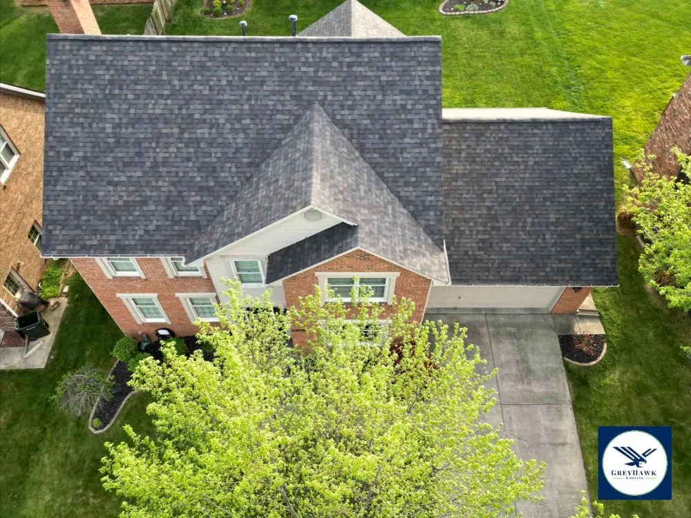 Licensed residential roofing service experts serving Lexington-Fayette, KY - GreyHawk Roofing