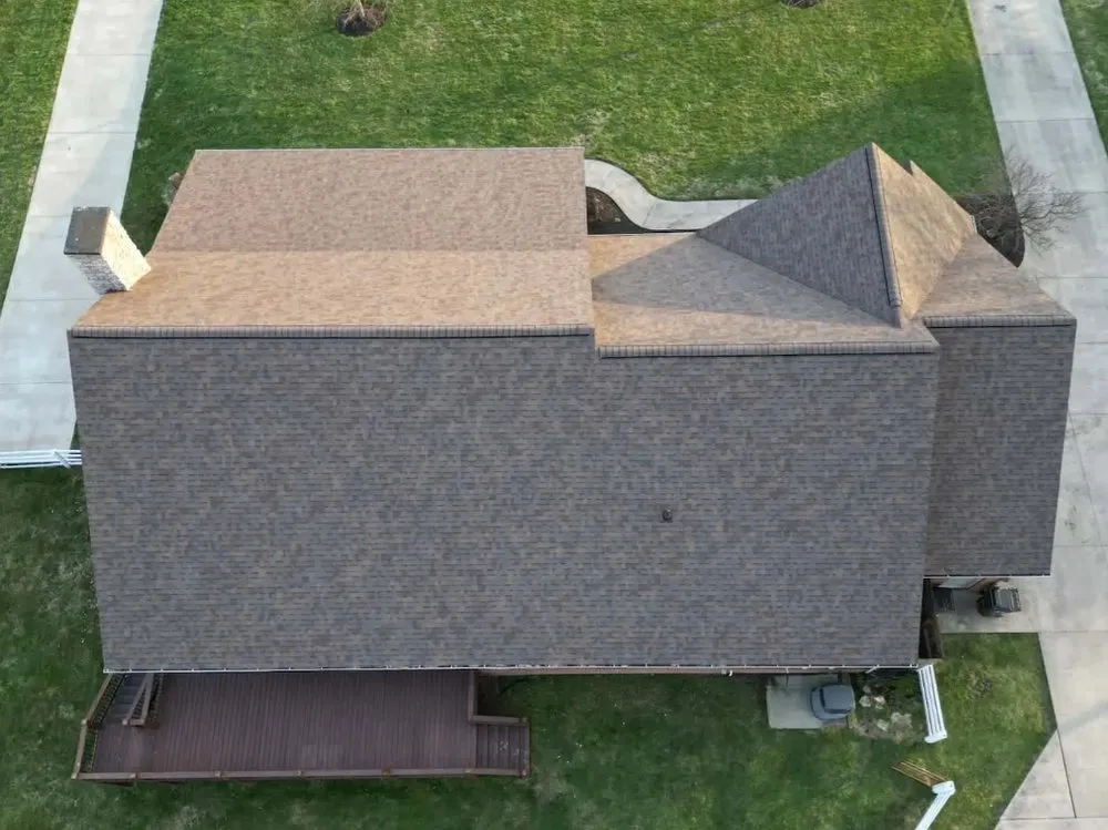 Top-rated shingle roofing service for residential properties in Lexington-Fayette, KY by GreyHawk Roofing