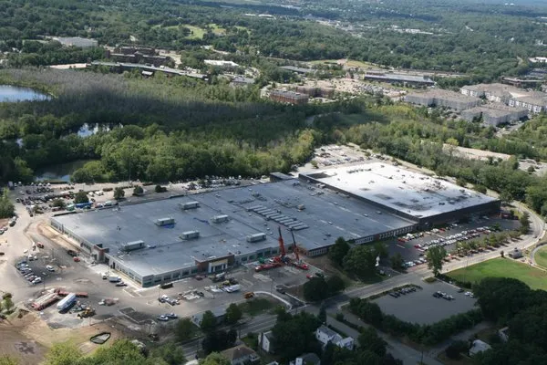 Greylock Roofing Company, Inc. Logo