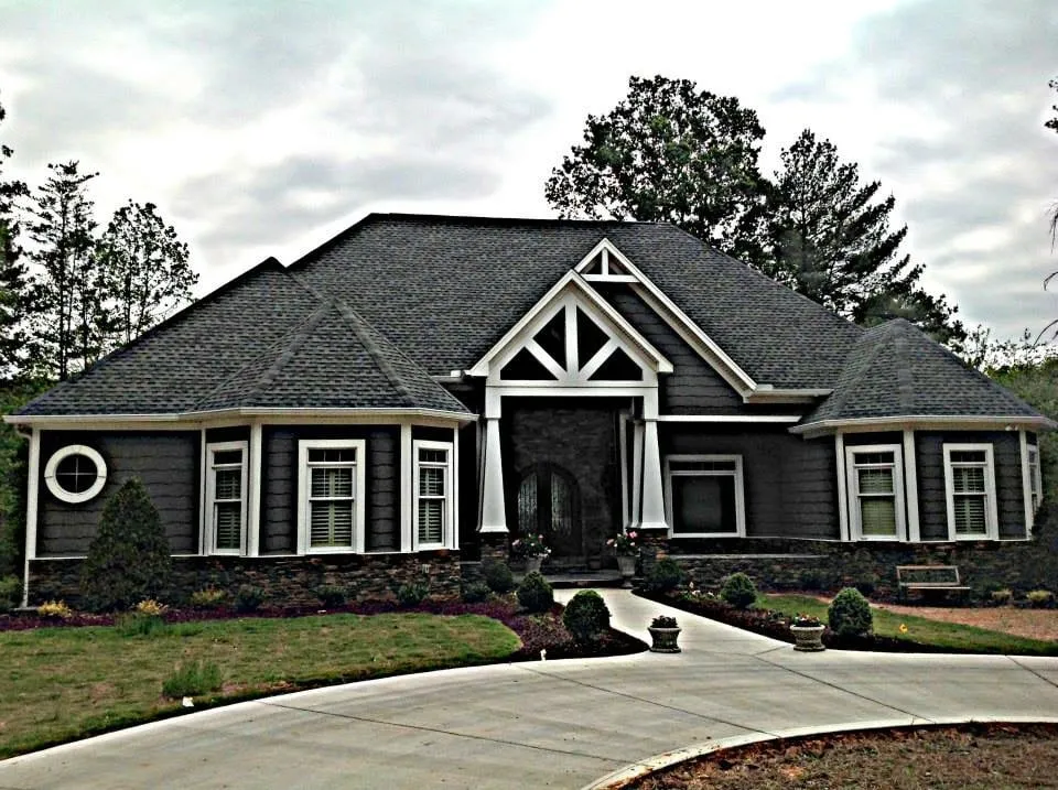 Slide of Griffin Roofing & Construction