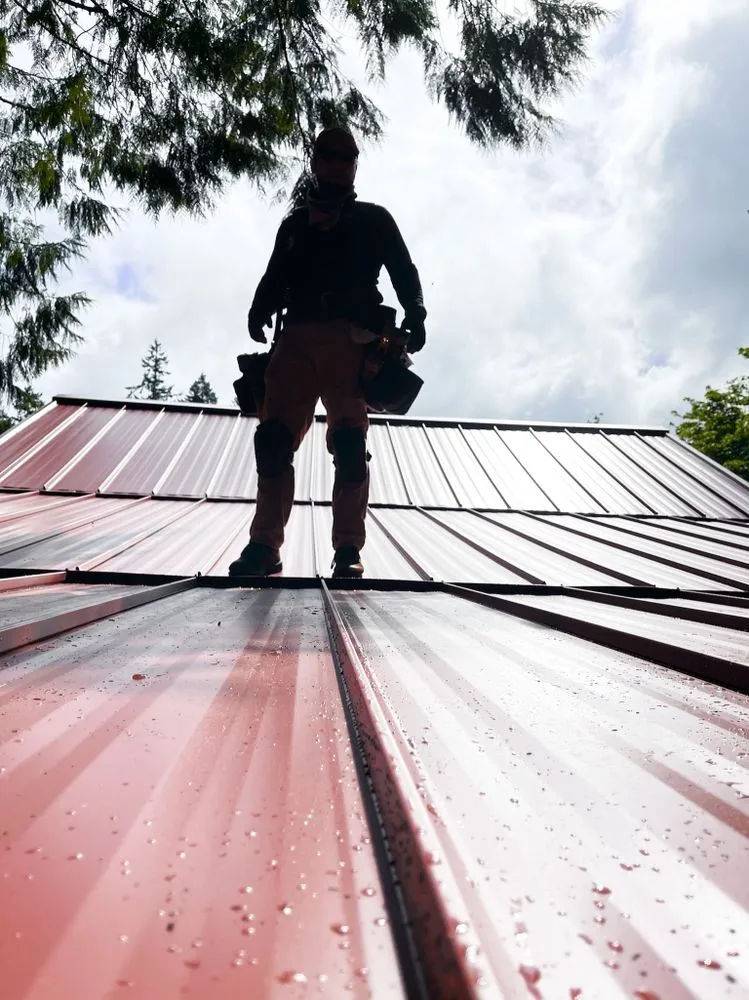 Licensed roof repair in Roy, WA by Grizzly Roofing