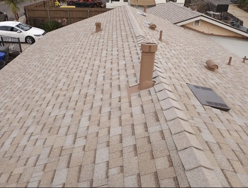 Slide of Grizzly Roofing