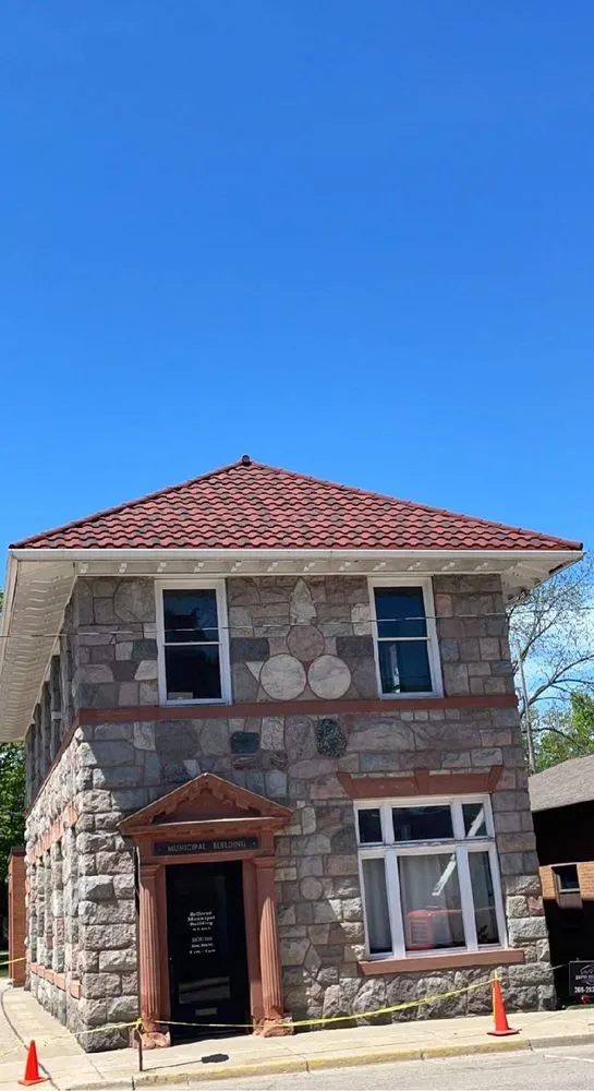 Slide of Grundy N Sons Roofing