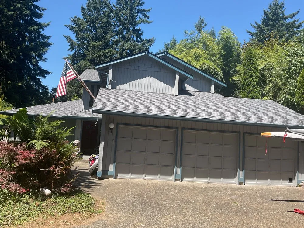 Slide of Grunts Roofing