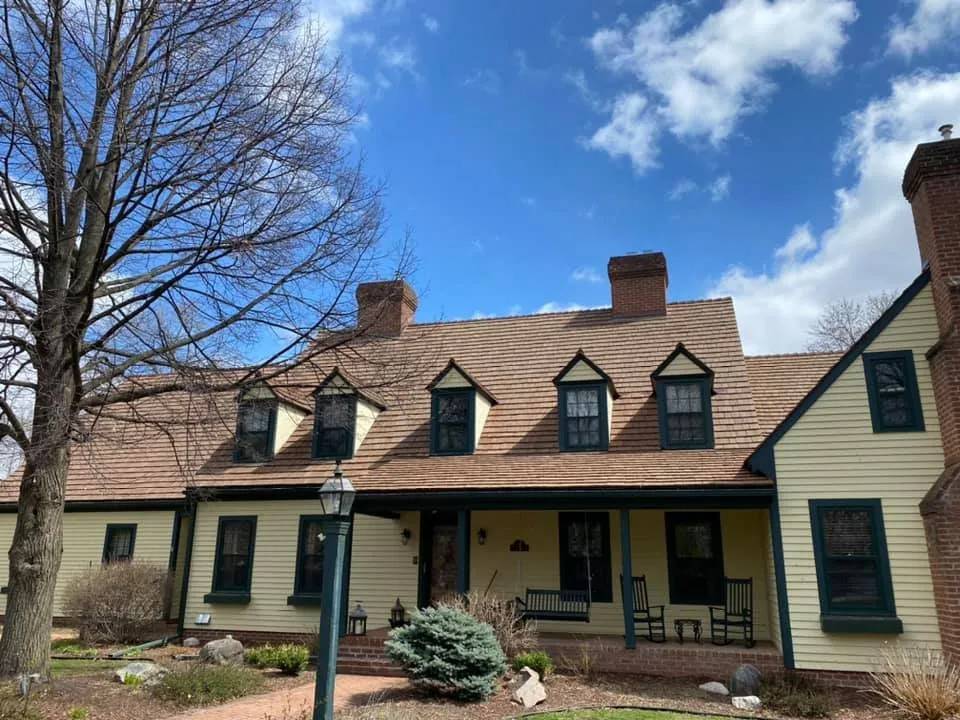 Slide of Grussing Roofing