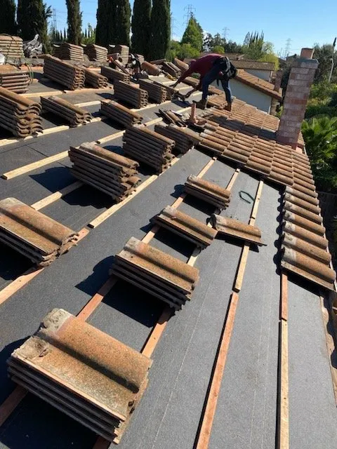 Slide of GSR Roofing & Waterpro