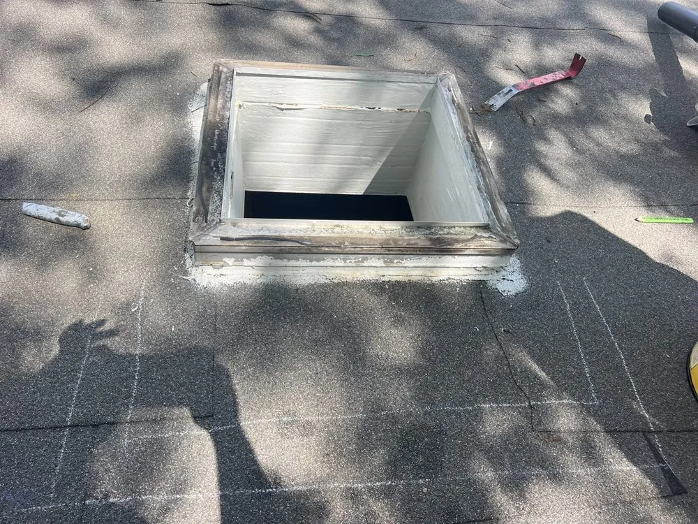 Slide of GT Roofing & Construction 