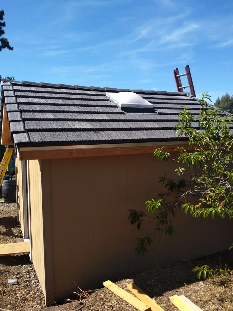 Slide of GT Roofing Services