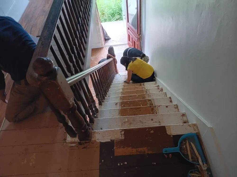 Slide of GT6 Construction