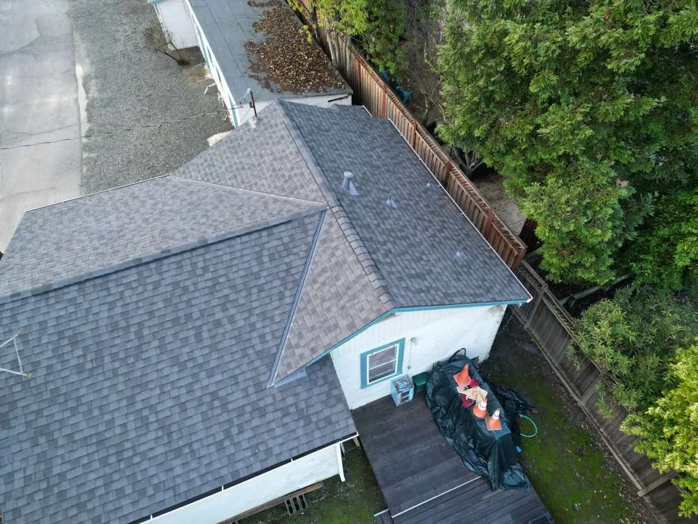 Slide of GTE Construction & Roofing 