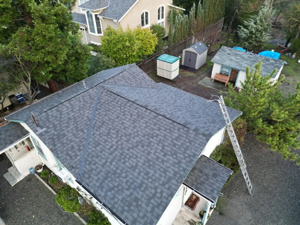 Slide of GTE Construction & Roofing 