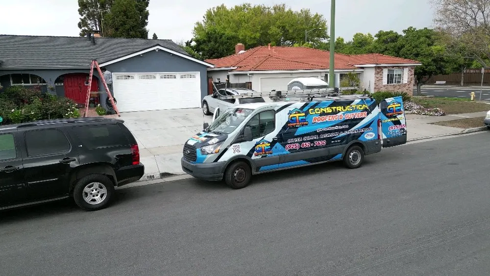 Slide of GTE Construction & Roofing 