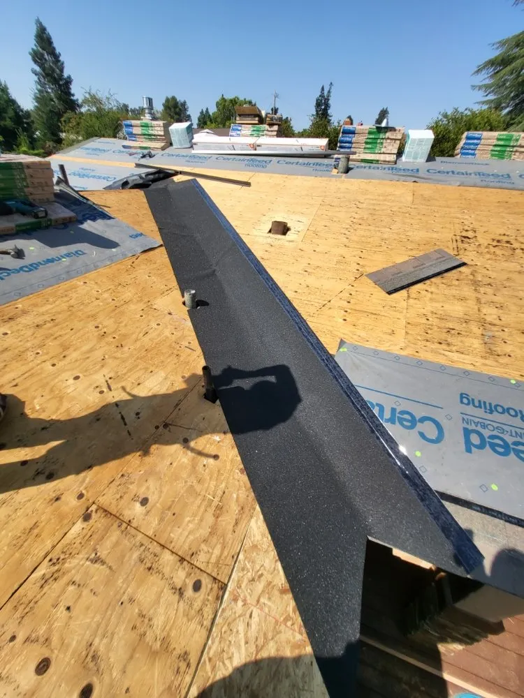 Slide of GTE Construction & Roofing 