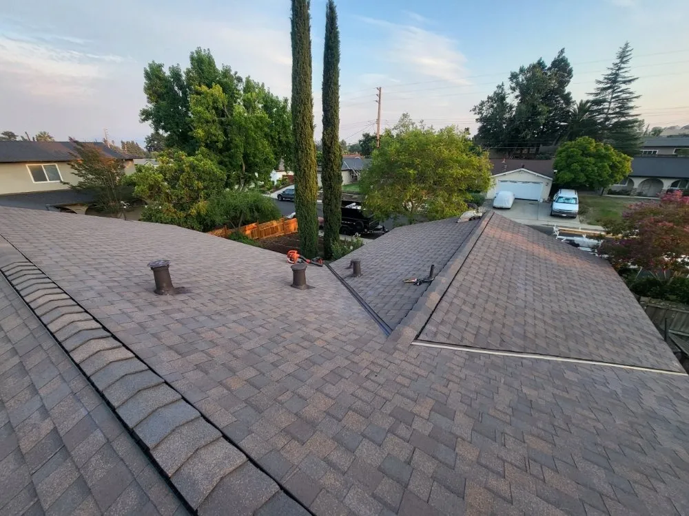 Slide of GTE Construction & Roofing 