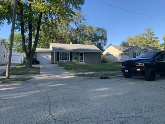 GTZ Remodeling & Roofing Logo