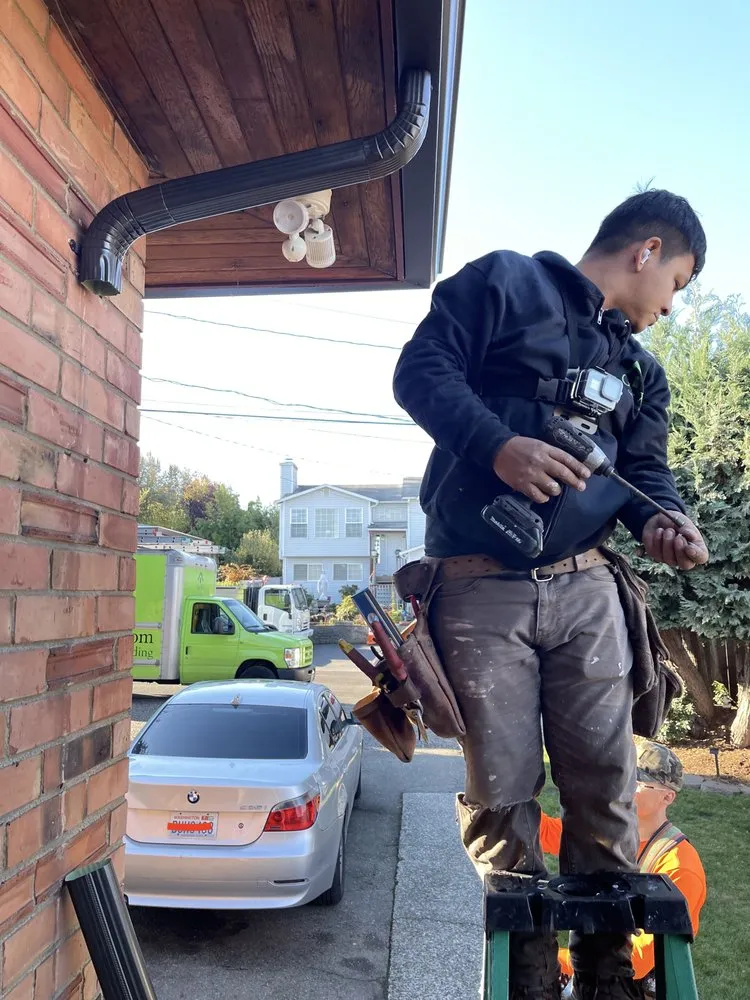 Slide of Gu-Wi Gutters & Windows