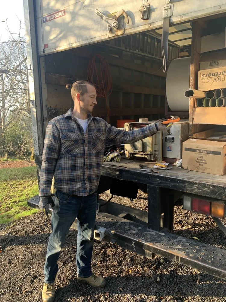 Slide of Gu-Wi Gutters & Windows