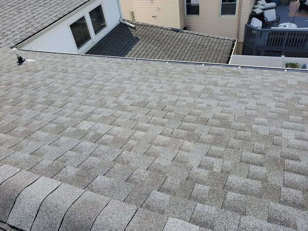 Slide of Guaman Builders