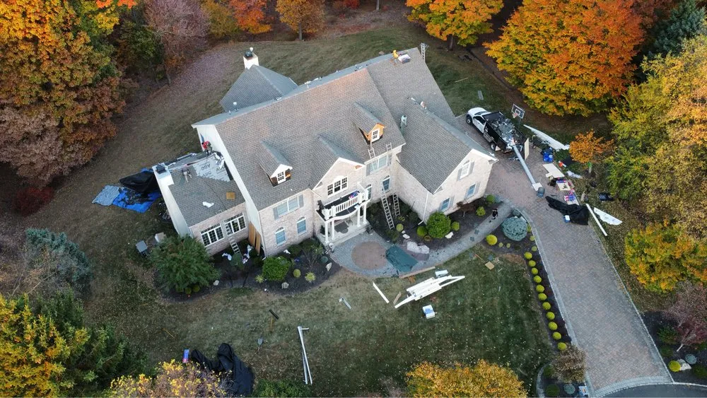 Slide of Guaman Builders