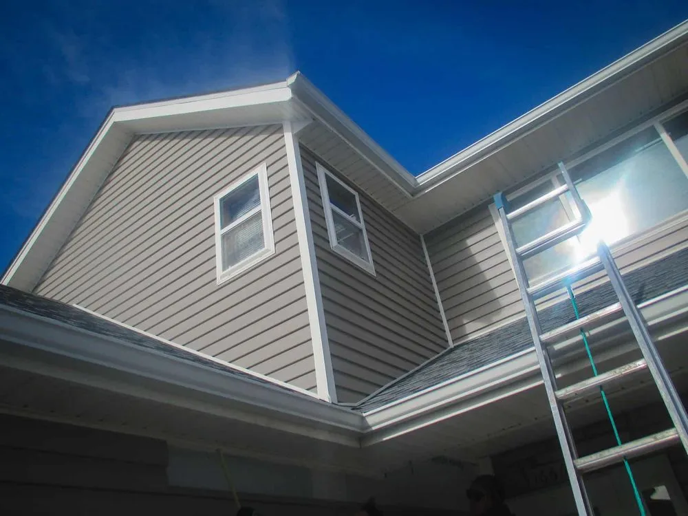 Licensed roof repair in St. Charles, MO by Guaranteed Roofing & Contracting