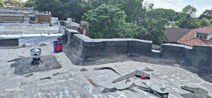 Slide of Guaranteed Roofing & Tuckpointing