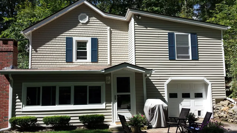 Slide of Guaranteed Roofing