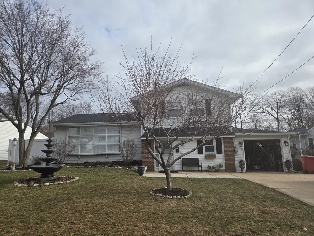 Slide of Guard Dog Roofing & Siding