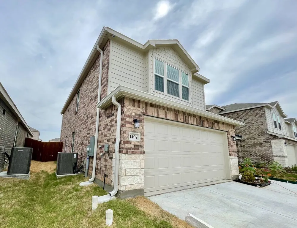 Slide of Guardian Gutter