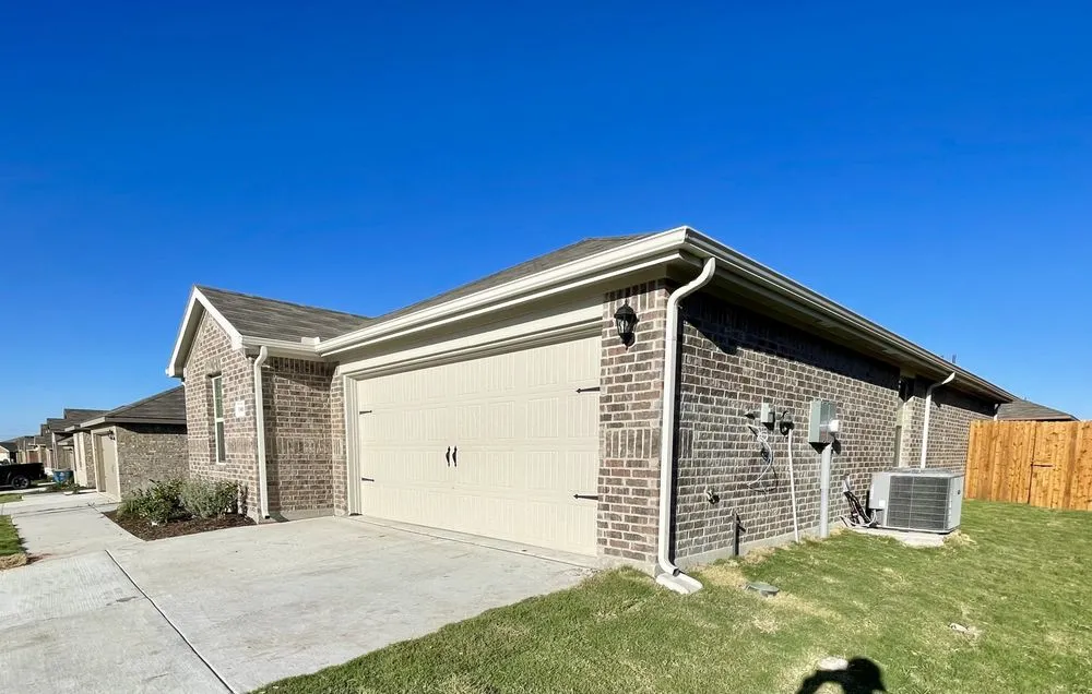 Slide of Guardian Gutter