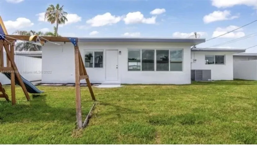 Slide of Guardian Impact Windows & Roofing