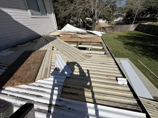 Guardian Roof Masters Logo