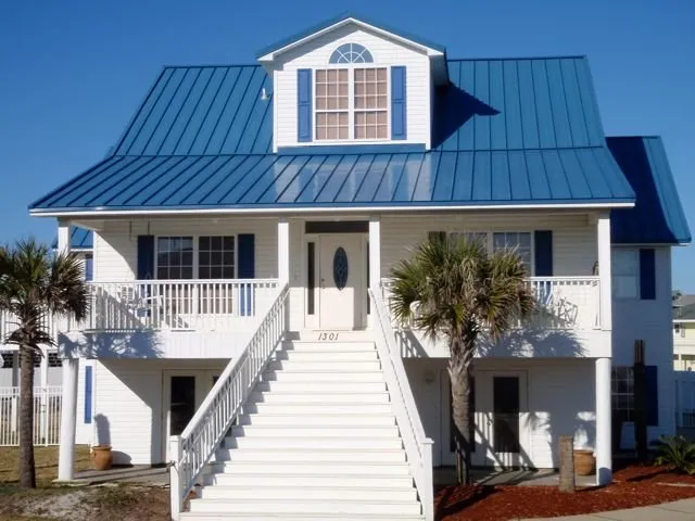 Slide of Guardian Roofing